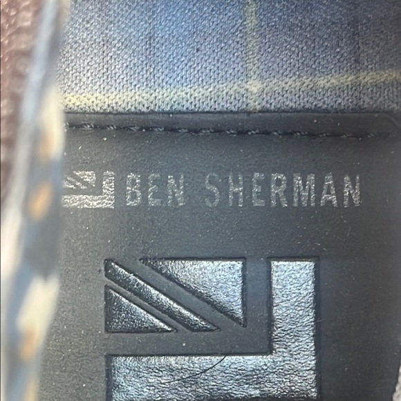 Ben Sherman Black and White Chukka Boots with Minimalist Design - Picture 9 of 16